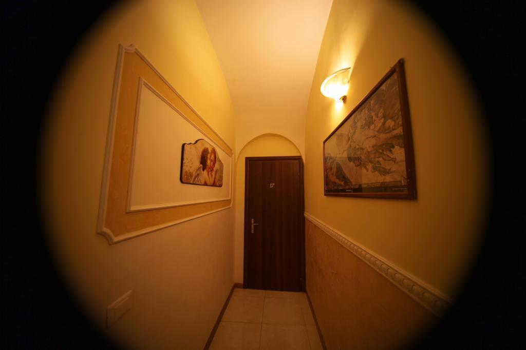 Hostel Pink Floyd Rome Extérieur photo