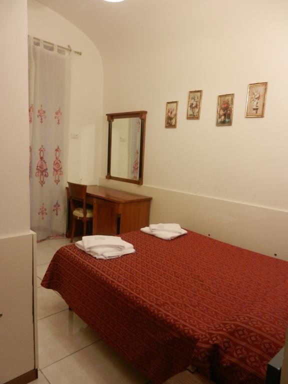 Hostel Pink Floyd Rome Extérieur photo
