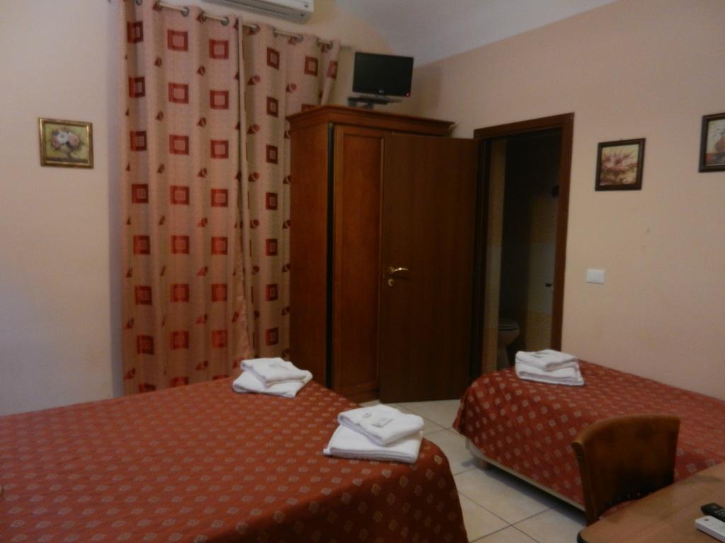 Hostel Pink Floyd Rome Extérieur photo