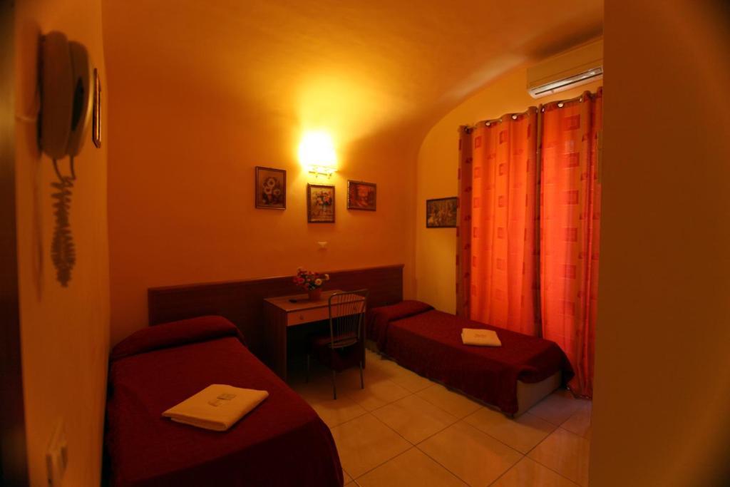 Hostel Pink Floyd Rome Chambre photo