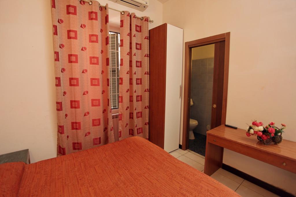 Hostel Pink Floyd Rome Extérieur photo